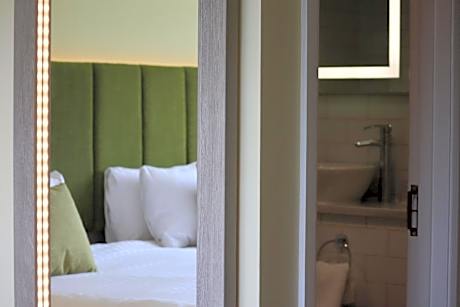 Hellidon Lakes Hotel