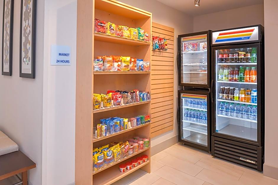 Holiday Inn Express & Suites Omaha - 120th and Maple By IHG