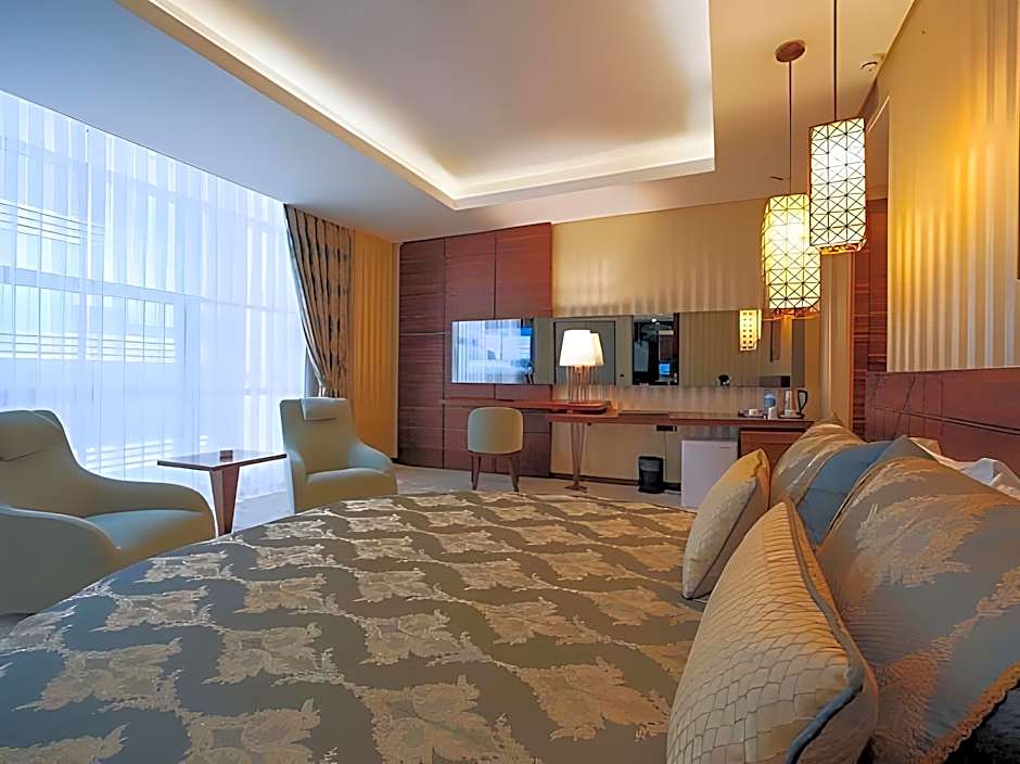 Gold Majesty Hotel