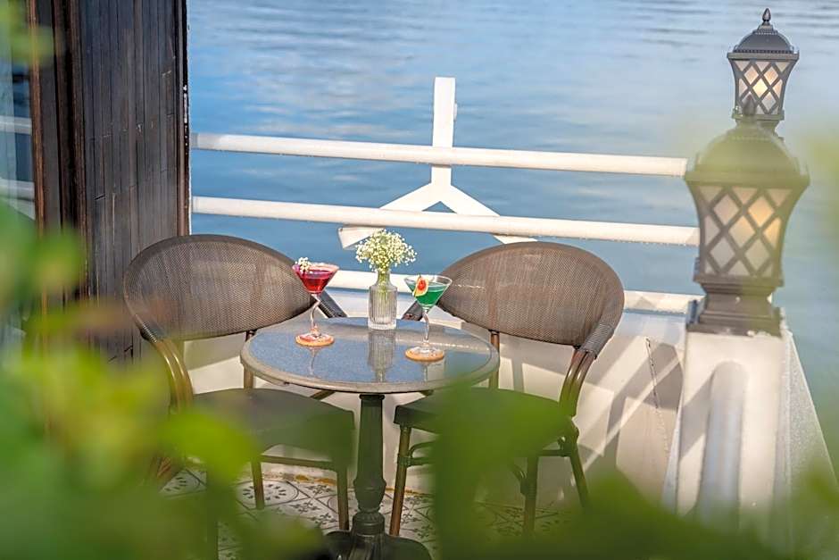 Halong Athena Cruise