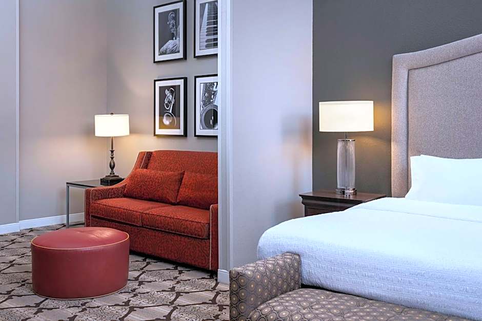 Hampton Inn By Hilton & Suites New Orleans-Convention Center