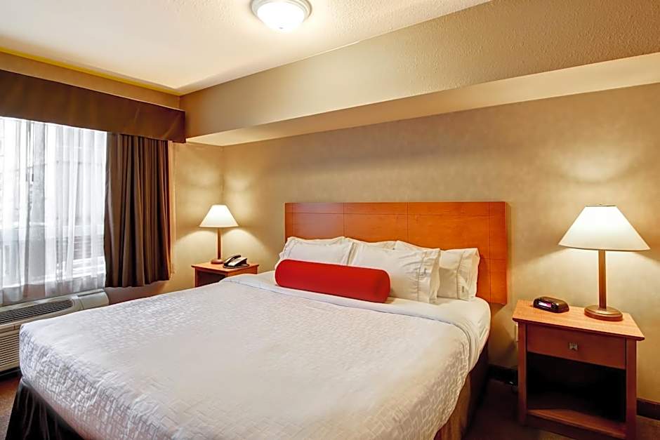 Ramada by Wyndham Ponoka