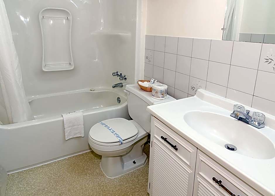 Coastal Inn - Kingfisher