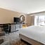 Ogunquit River Inn & Suites