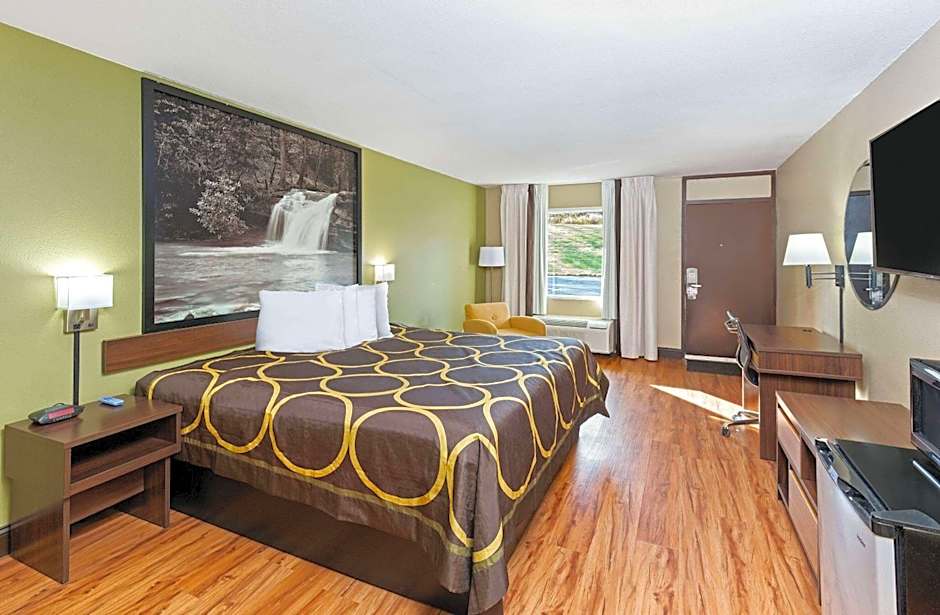 Super 8 by Wyndham Kingsport