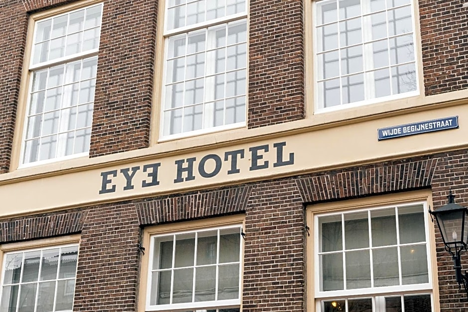 Eye Hotel
