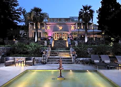 The Ashbee Hotel
