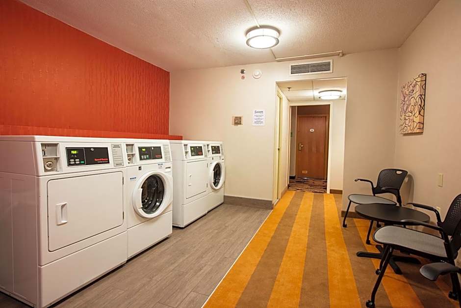 Wyndham Rochester Downtown