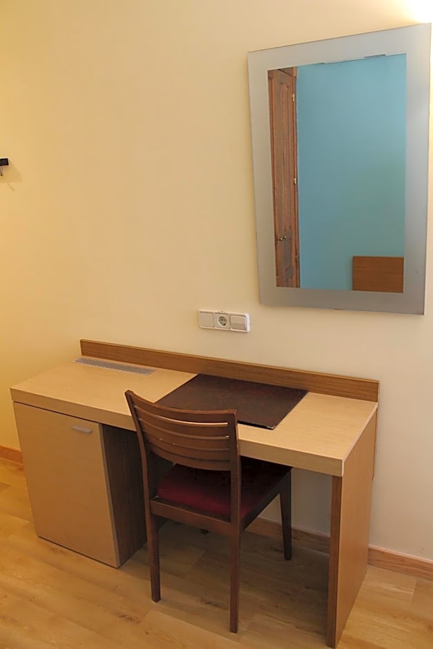 Hotel Mirador Puerta Del Sol