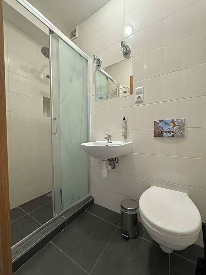 IRIS Aparthotel