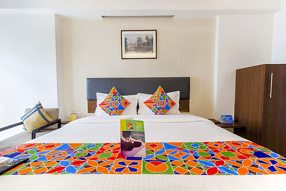 FabHotel Kalyan