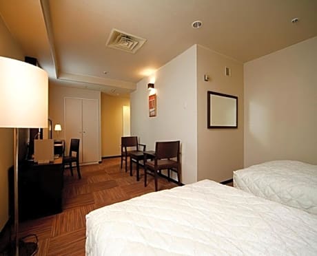 Twin Room - Smoking