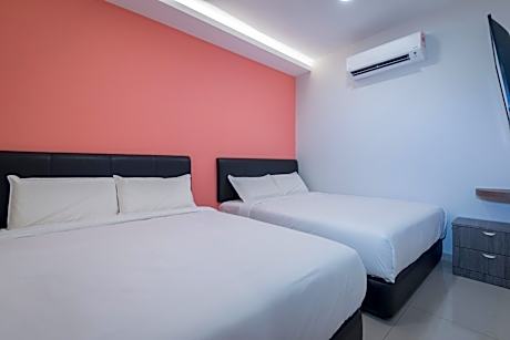 Double or Twin Room with Private Bathroom