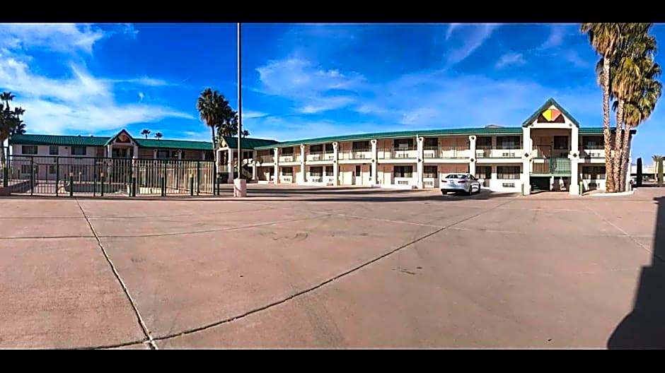 Days Inn by Wyndham Safford, AZ
