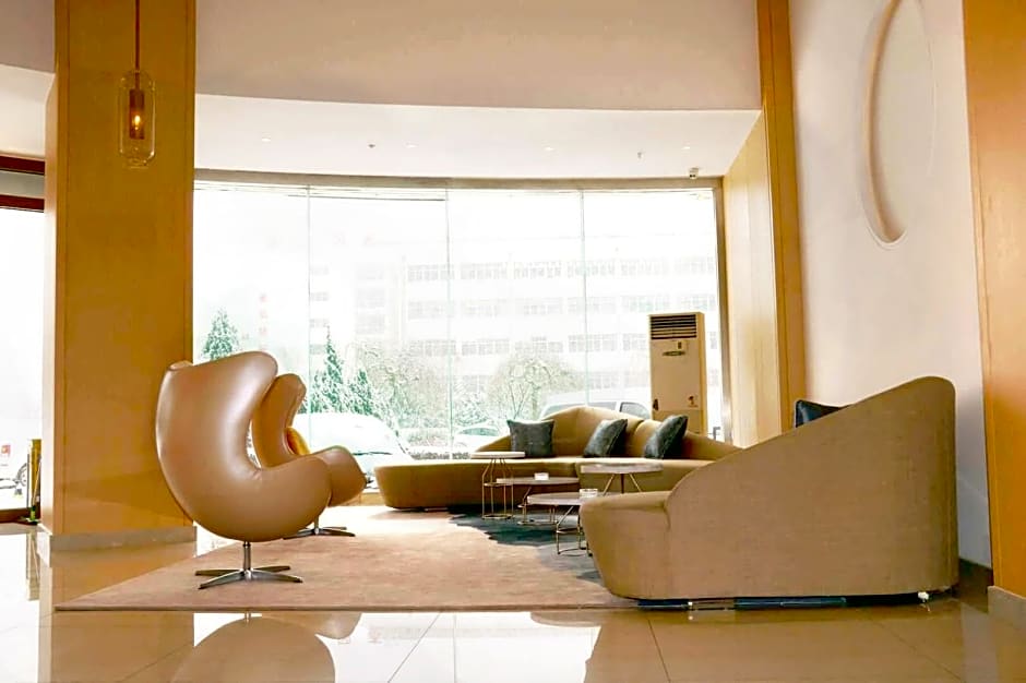 7 Days Premium·Weihai High-speed Rail Station Bathing Beach