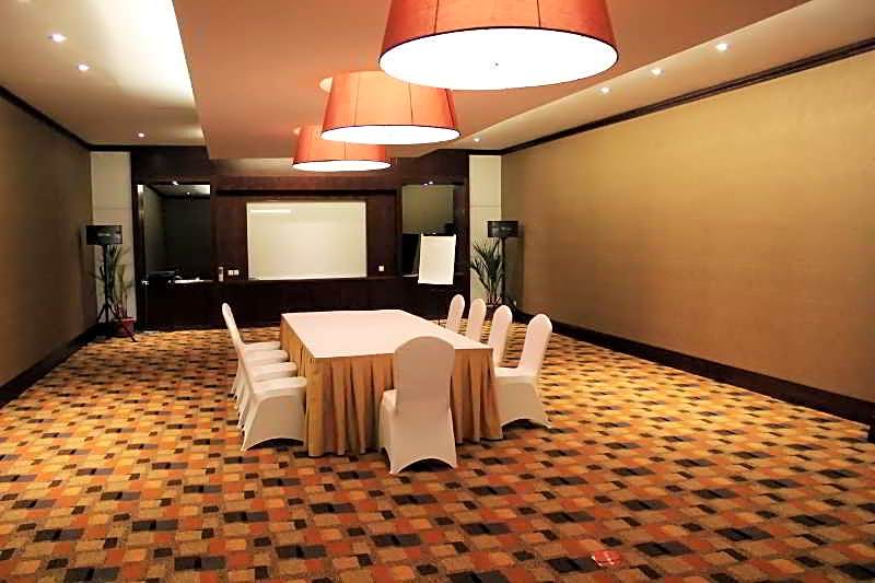 Swiss-BelHotel Harbour Bay