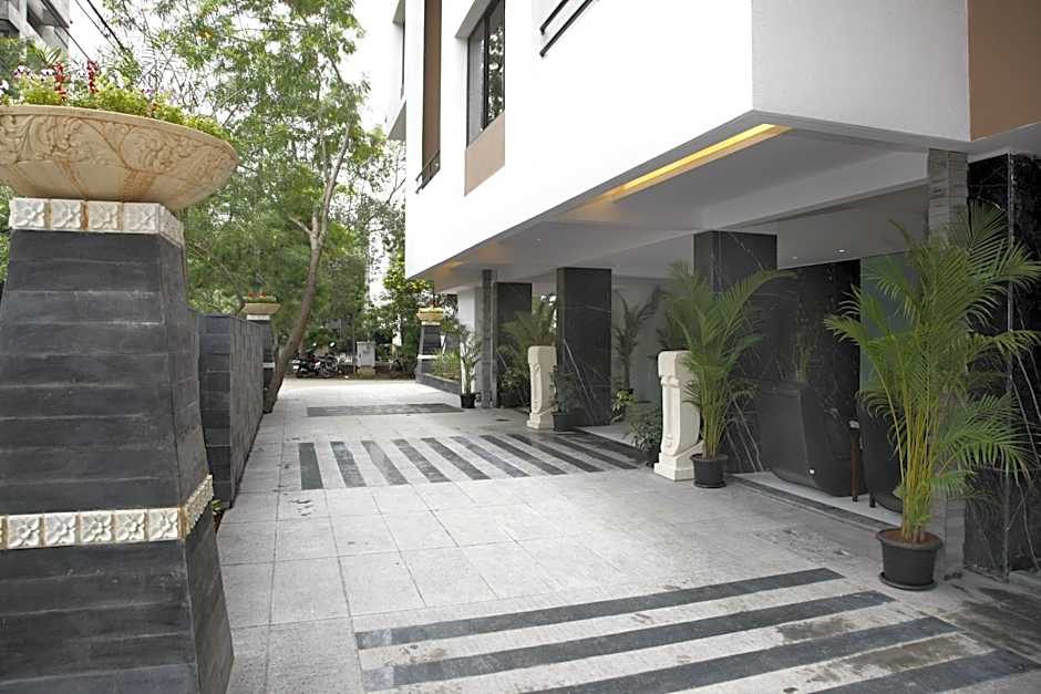 AR Suites Fontana Bay - Kalyani Nagar