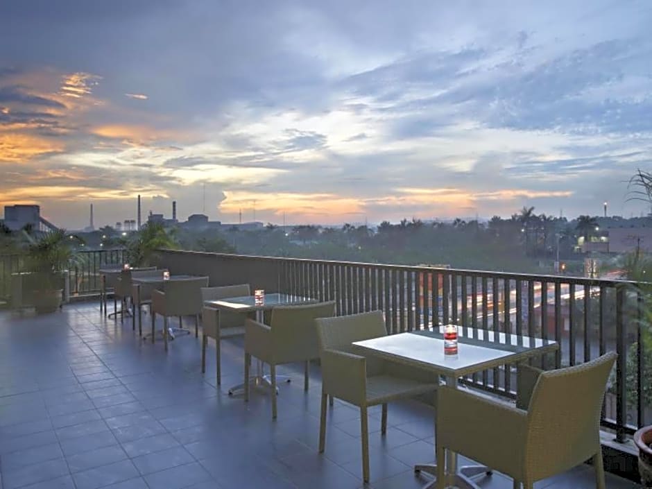 Hotel Santika Cikarang