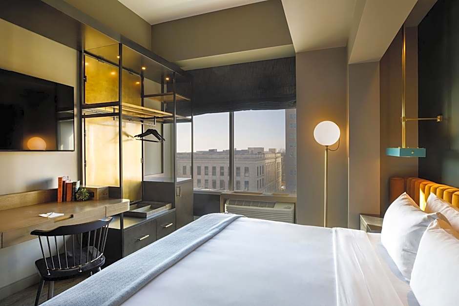 Cyrus Hotel, Topeka, A Tribute Portfolio Hotel