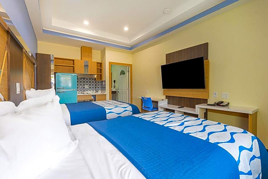 La Vyoma Villas, Westpark Hwy 6