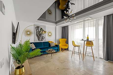 Two-Bedroom Luxury Apartment