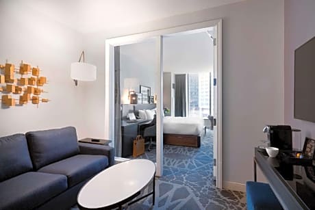 One-Bedroom King Suite - Hearing Access