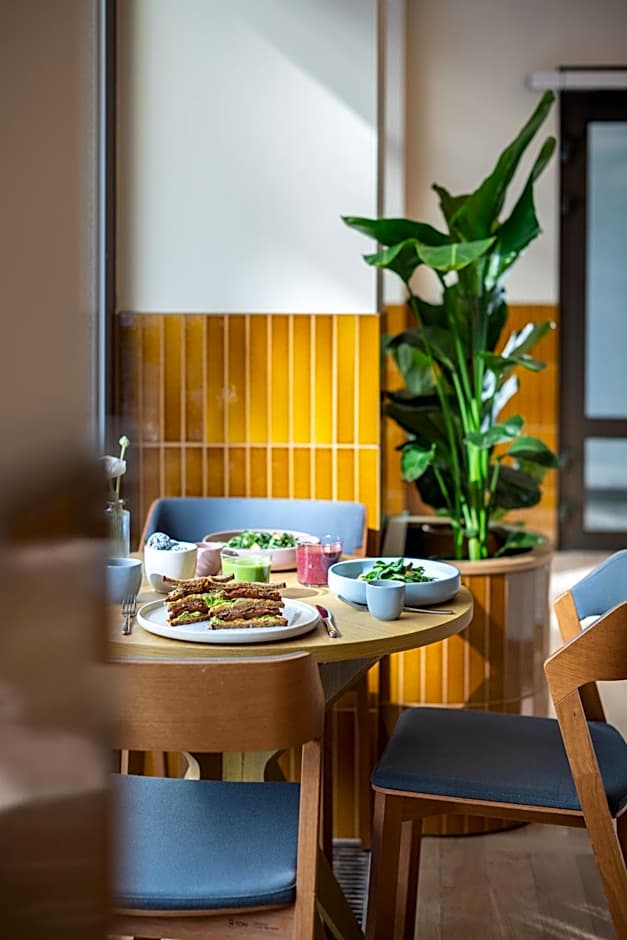 Almanac X Alcron Prague