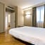 Home 15 Residence Hotel