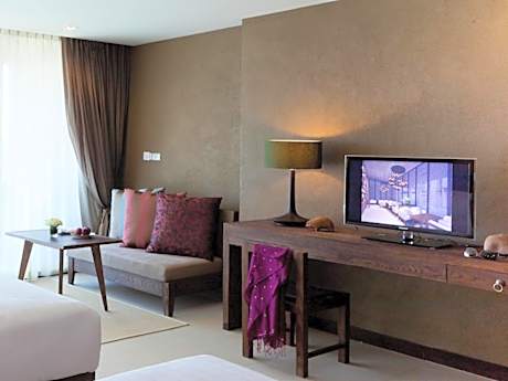 Grand Deluxe King or Twin Room