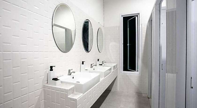 The Street Hostel Koh Lipe