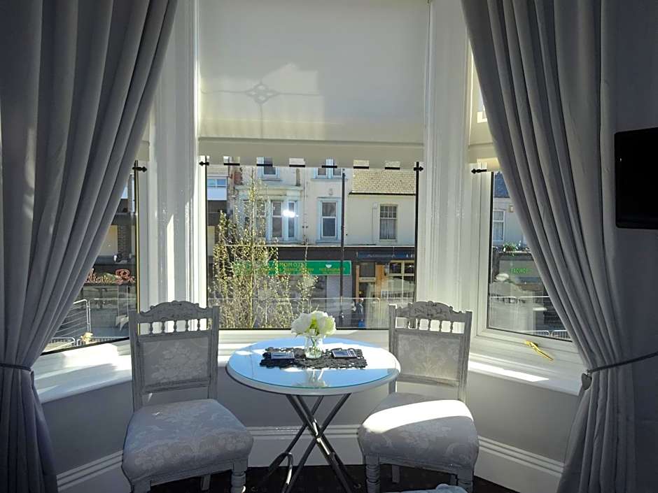 Elmswood Guest House