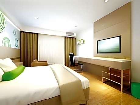 GreenTree Inn Lvliang Wenshui County People's Hospital