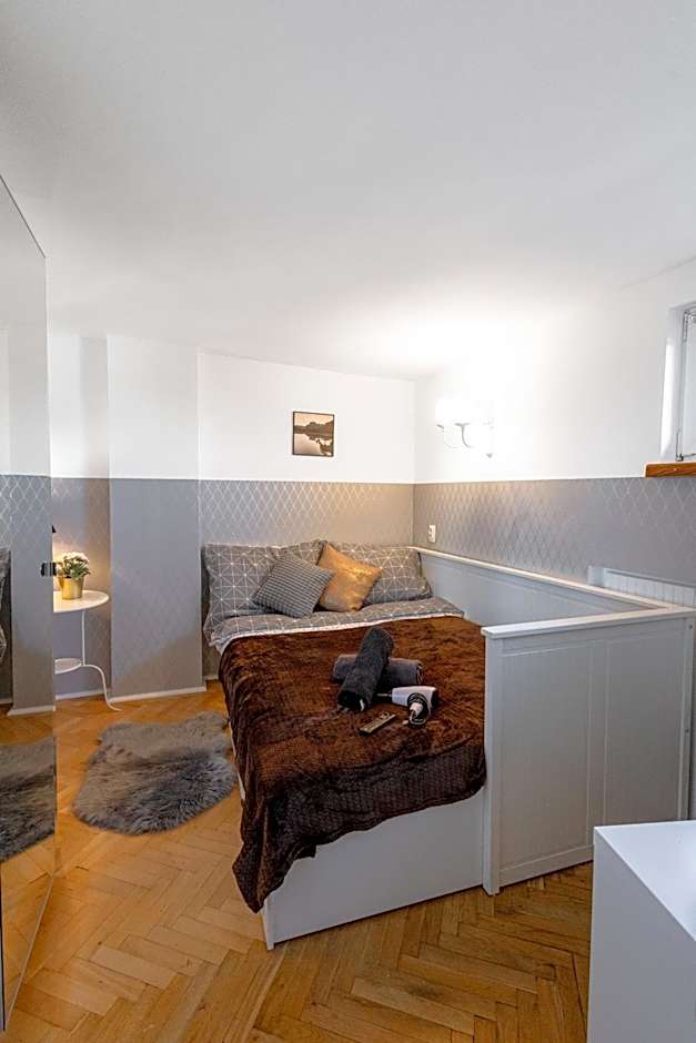 ClickTheFlat Wilson Square Apart Rooms