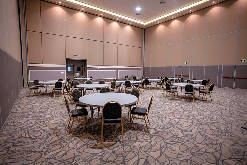 Paseo La Galería Hotel & Suites