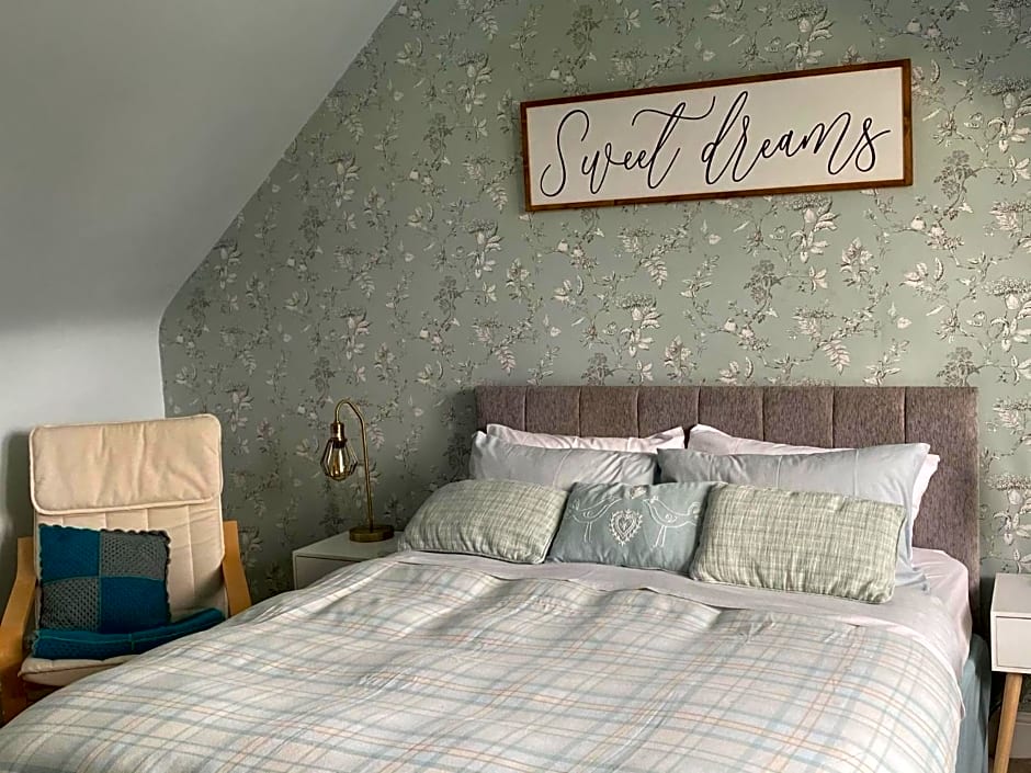 Alpine Cottage – Crieff