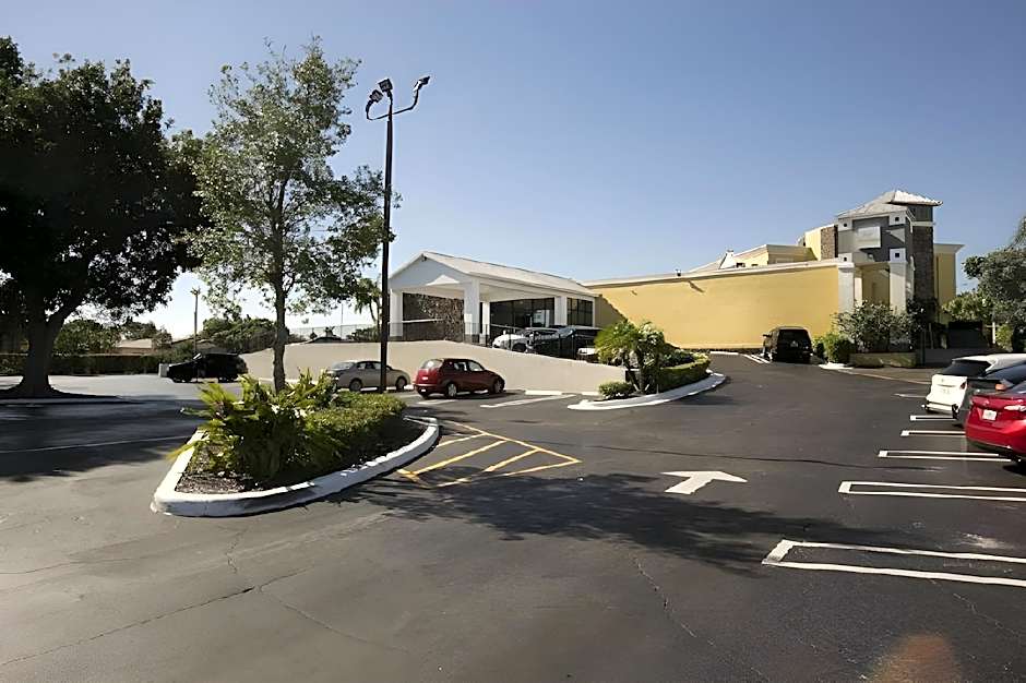 The Inn At Boynton Beach