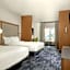 Fairfield by Marriott Inn & Suites Kansas City at The Legends