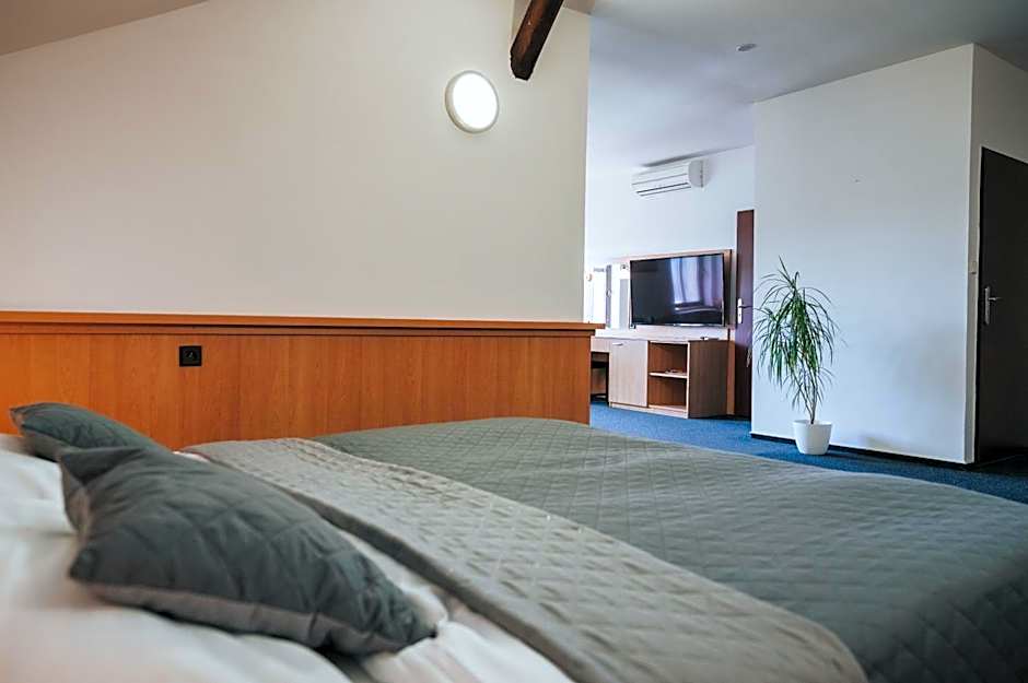 Photo 1 of 7 of Superior Suite