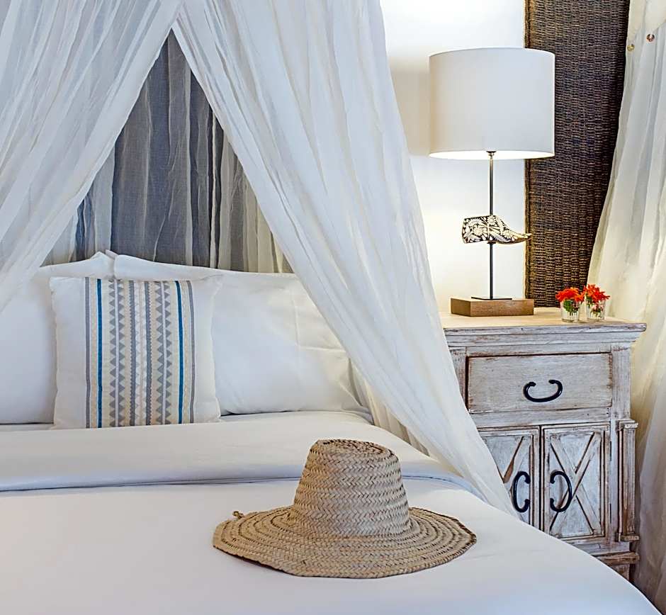 Ser Casasandra Boutique Hotel                                                                    