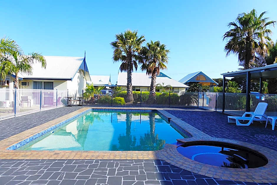 Torquay Tropicana Motel