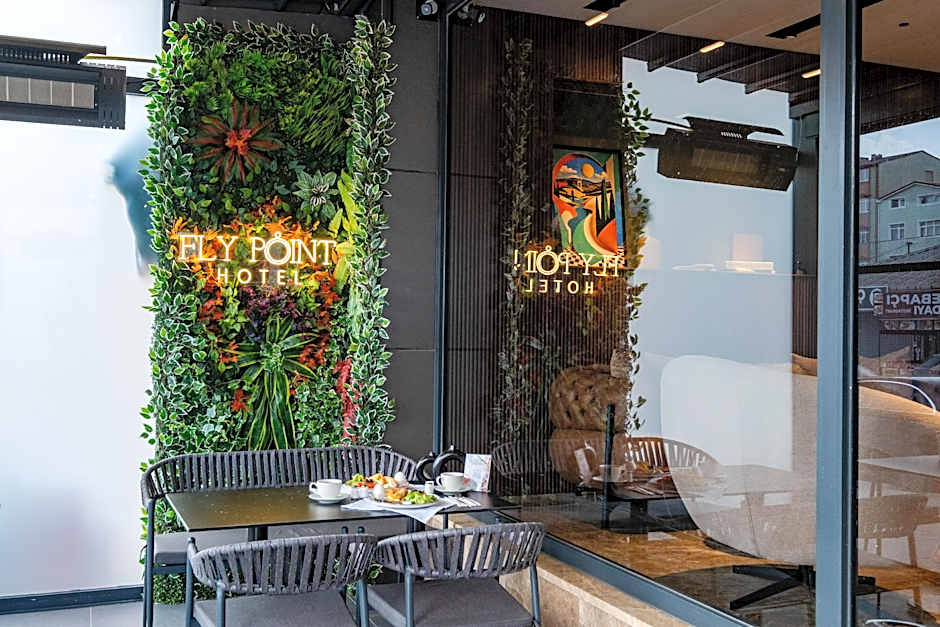 Fly Point Airport Hotel