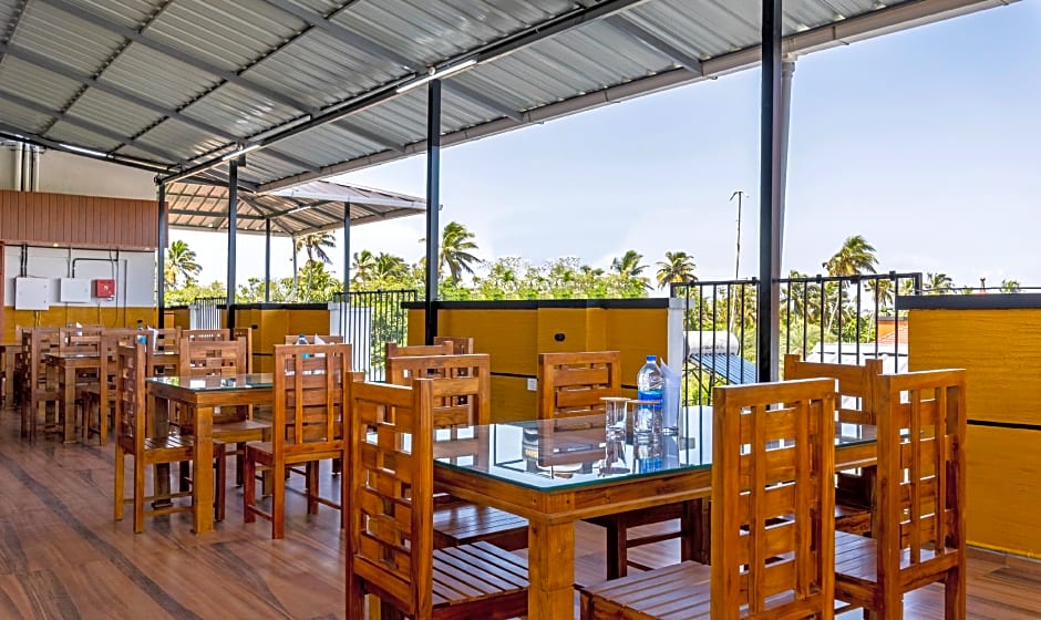 Treebo Trend vSaffron Regency 2.2 KM From Alleppey Backwaters