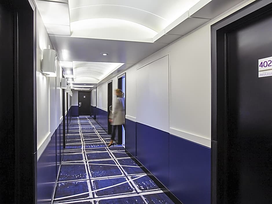 Mercure Paris La Défense Grande Arche Hotel