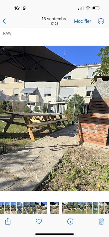 Agréable Dortoir en bord de jardin Lit 1