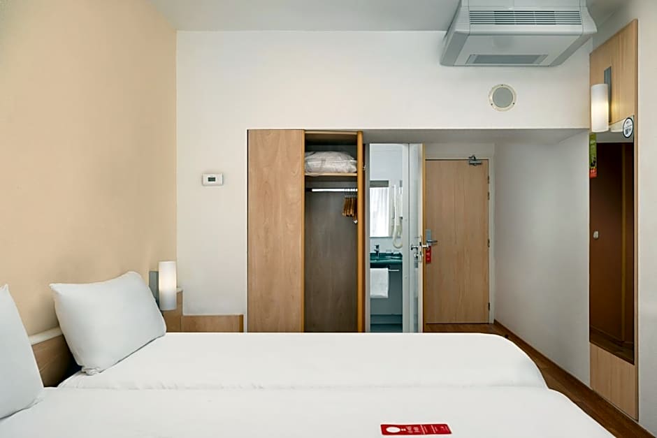 Ibis Budapest City