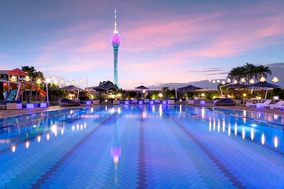 Hilton Colombo Residence