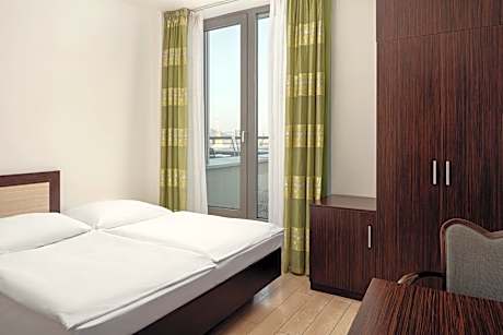 Double or Twin Room with Terrace