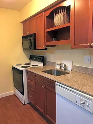 Hawthorn Suites by Wyndham Grand Rapids