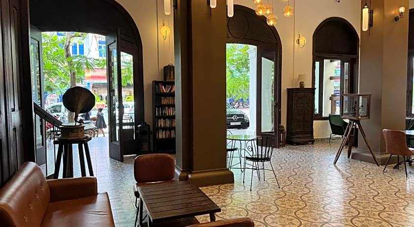 The J Break Boutique