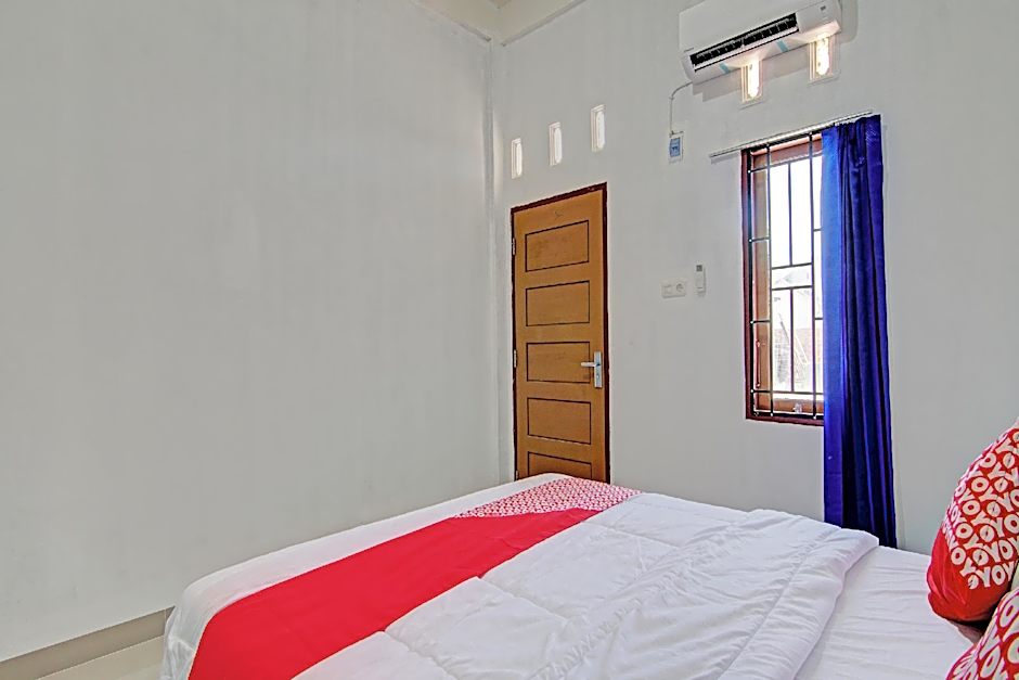 Hotel O Lestari Baru Syariah Near SMA Negeri 1 Salo